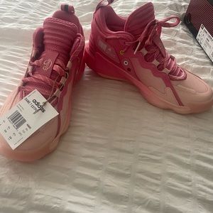 Adidas limited edition dame 7 extply in pink